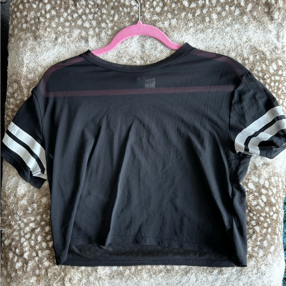 Sporty mesh crop top